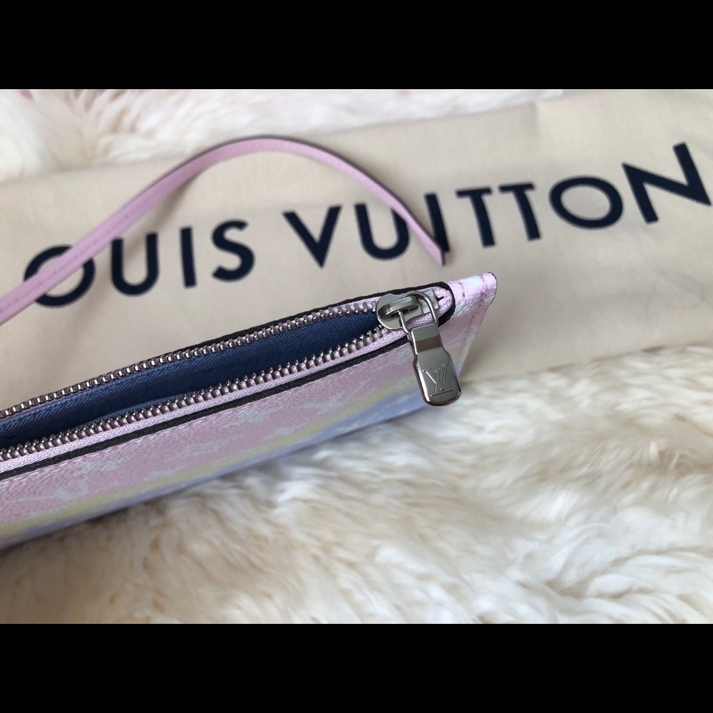 💖 Louis Vuitton Escale Neverfull MM Pastel Pouch - Picture 3 of 11